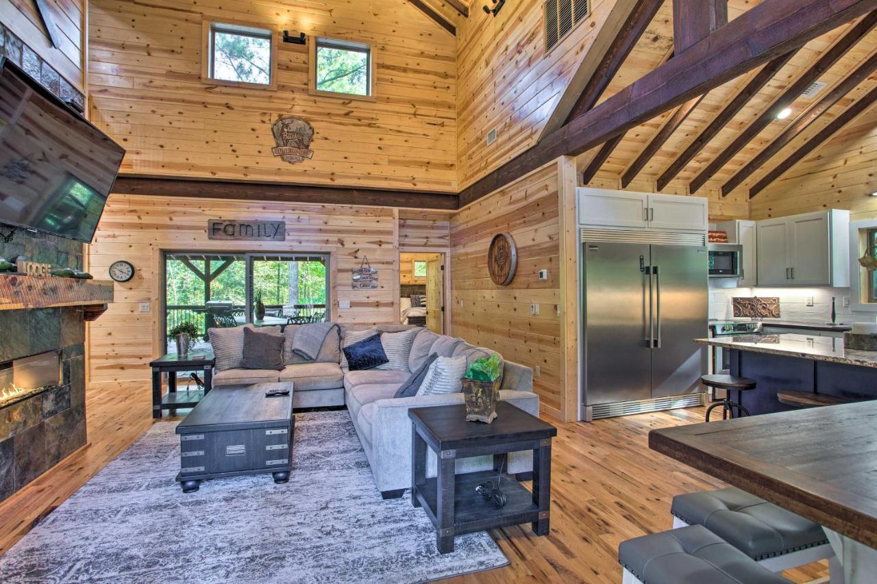 Luxe Broken Bow Cabin Game Room, Fire Pit And Deck! ภายนอก รูปภาพ