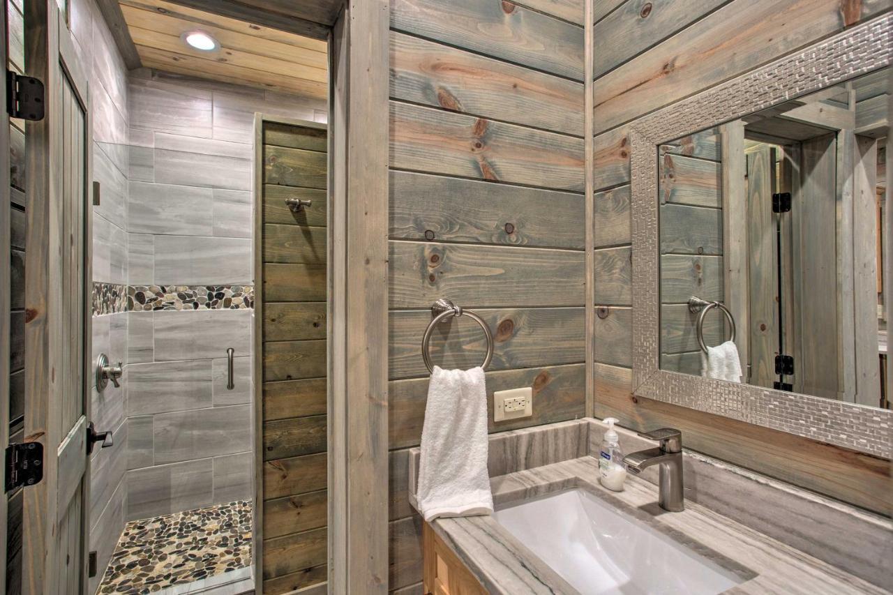 Luxe Broken Bow Cabin Game Room, Fire Pit And Deck! ภายนอก รูปภาพ